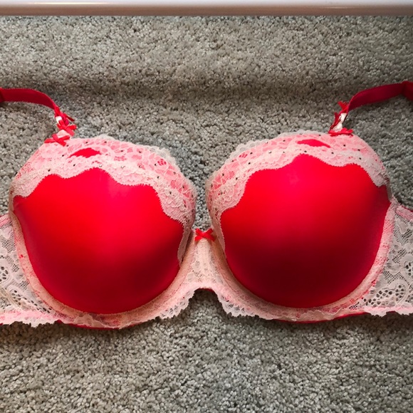 3 for 1 VS bras!! - Picture 4 of 8